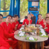 nau an tren du thuyen con phung